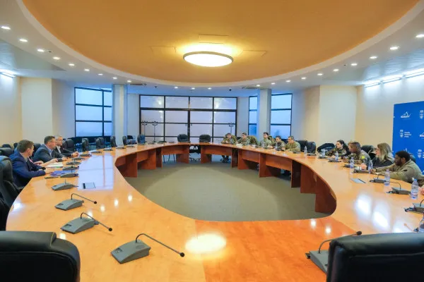 Militarii NATO, în vizită la Primăria Brașov