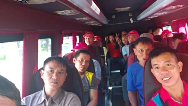 Asiaticii iau faţa românilor. Cazul unui antreprenor din Braşov: românii nu vin pentru 1.200 – 1.300 de euro 