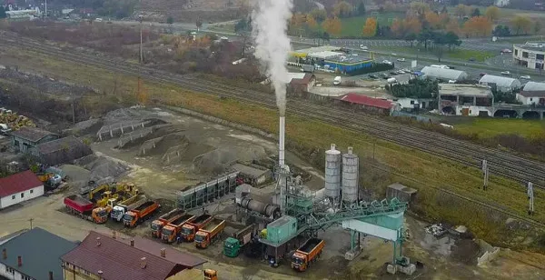 O nouă staţie de asfalt la marginea Braşovului