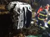 Cu 8 oameni în maşină, a ajuns în şanţ. 4 au ajuns la spital