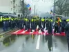 Ordonanţa-trenuleţ, proteste-trenuleţ. 17 ianuarie: Poliţia Brașov se mută la București. Proteste anunţate și la ușa IPJ. Revoltă și la închisoare: 130 de gardieni lipsă la Codlea