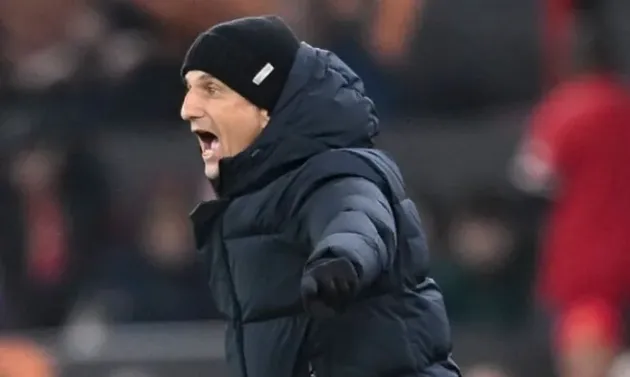 Fotbalist din Peru pentru Răzvan Lucescu