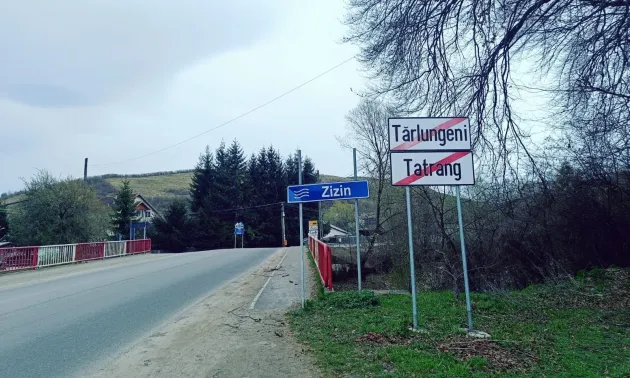 A tâlhărit doi vecini