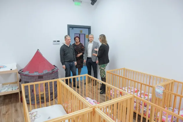 Primăria Braşov a reluat demersurile pentru construcţia a două noi creşe  