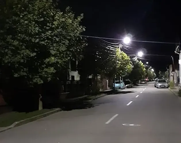 Primăria Râşnov a anulat licitaţia pentru iluminatul public: „oferte admisibile care nu pot fi comparate”
