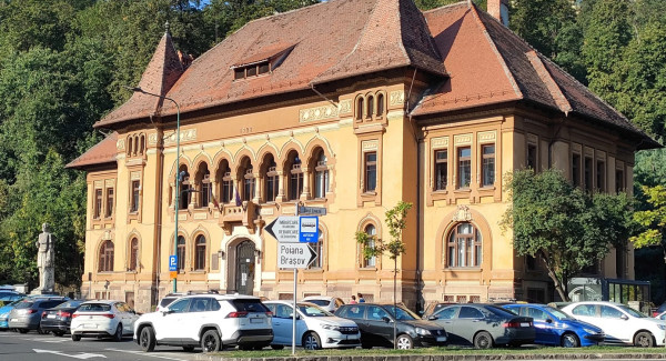 Biblioteca Judeţeană Braşov, încă doi ani în chirie. CCI va încasa 7.400 euro/ lună 