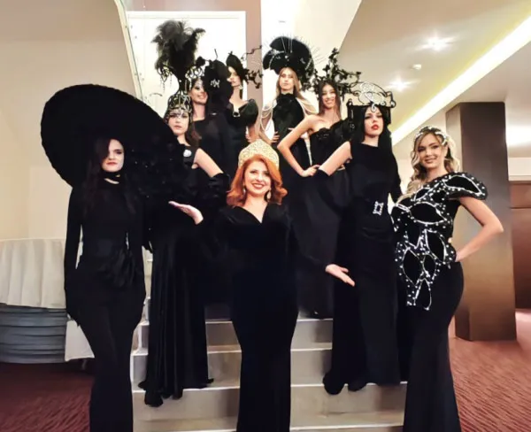 O braşoveancă pe podiumul Milano Fashion Week. Bianca Bucă cu colecţia „ByaLand Glamour”  