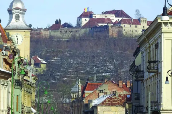 Planuri mari, dar cu paşi mici, pentru Cetăţuia Brașovului