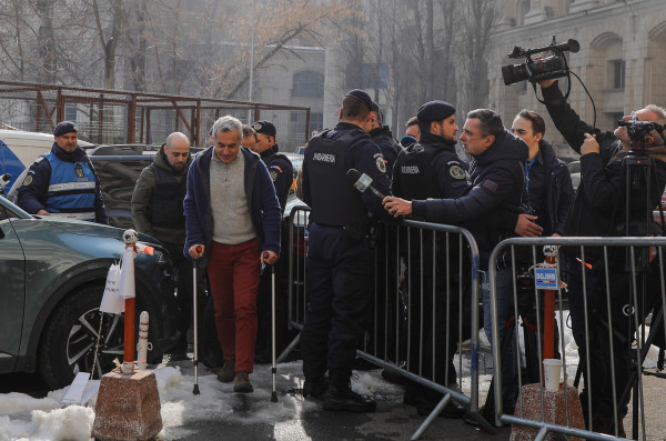 O zi cu „Amurit regele. Trăiască regele”