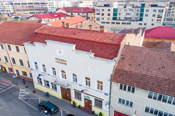 Făgăraşul intră în epoca parcometrelor