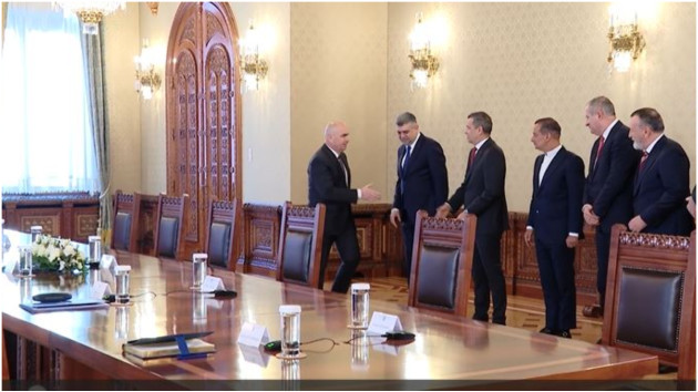 Întrebaţi de Ucraina