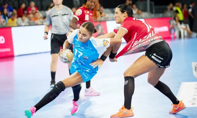 CSM Bucureşti a câştigat clar duelul cu Gloria Bistriţa din Champions League