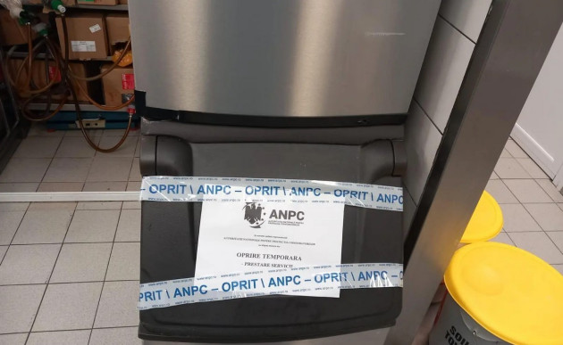 McDonald’s: Gheaţă cu apă ca din WC