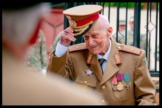 Braşovul, mai sărac. A plecat la Domnul învăţătorul, veteranul de război, generalul Gheorghe Prunduş, la 104 ani 