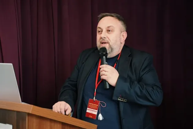 Latina şi literatura universală, introduse în curriculumul de specialitate, în varianta finală a planurilor-cadru