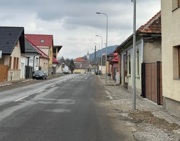 Săcele: Gata cu cablurile aeriene
