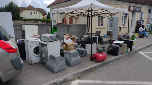 Locuitorii comunei Vulcan se pot debarasa în mod responsabil de deşeurile electrice şi electronice