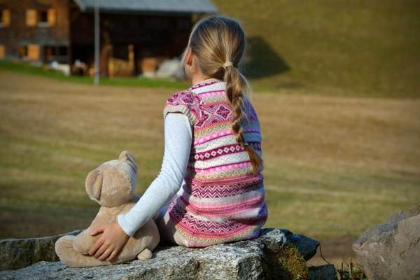 8.895 de copii aveau, la finele lunii septembrie 2024, ambii părinţi plecaţi la muncă în străinătate
