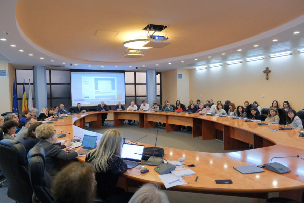 Bugetul municipiului Braşov, discutat cu directorii de şcoli. Unii au venit cu proiecte supraevaluate 