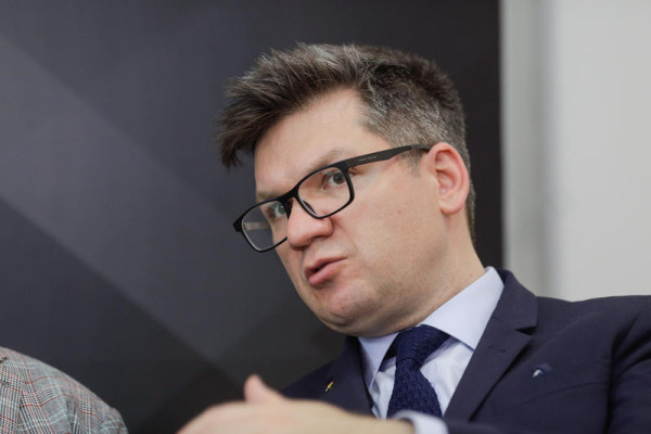 „Păi dacă eu sunt putinist, mă-ta-i…”