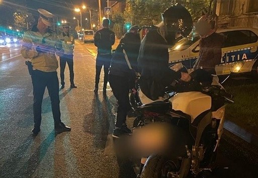 Motociclu fără numere