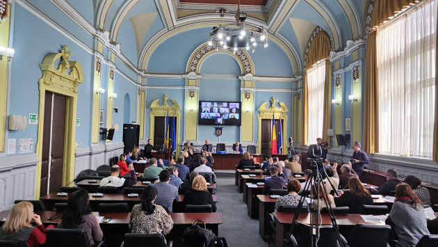 Bugetul judeţului Braşov, dezbătut şi votat în aceeaşi zi 