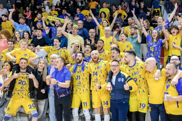 Corona Brașov a cucerit în premieră Cupa României