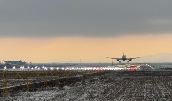 Spania şi Italia, pe lista destinaţiilor de la Aeroportul Braşov.  „Braşovul ar trebui să fie legat de un hub aerian, de unde să se poată zbura în orice direcţie”