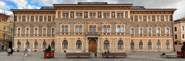 O nouă expoziţie pe simezele Centrului Multicultural, de la Rectorat