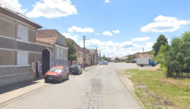 Risc în trafic: 22 de ani, fără permis, cu o rablă „neacoperită” de RCA