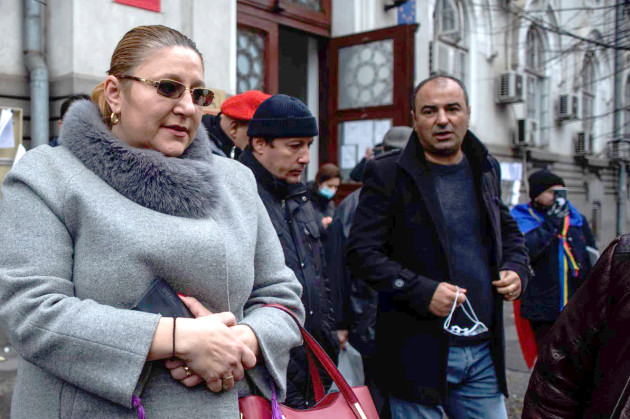 Scandal şi după divorţ