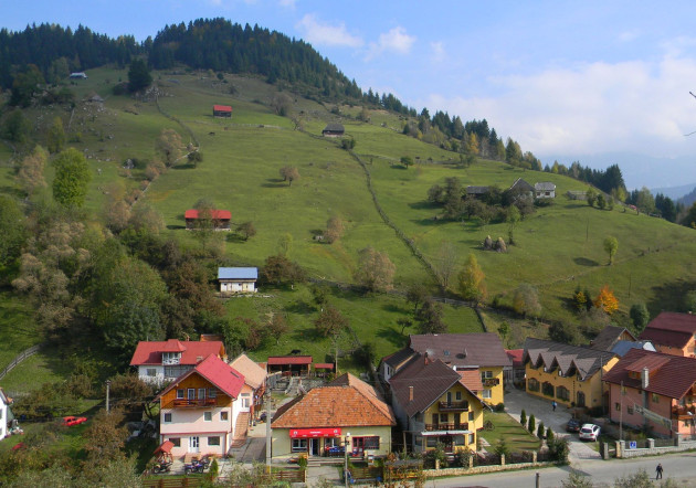 Comuna Moieciu va avea, în sfârşit, o staţie de epurare funcţională 