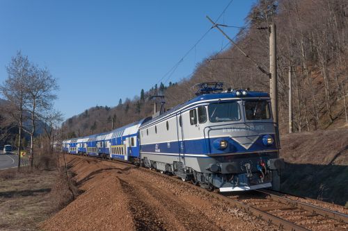 Circulaţia trenurilor spre şi dinspre Braşov, modificată până în iunie