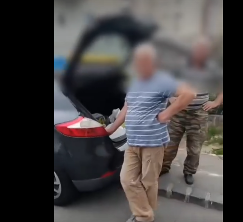 „Da` unde, șefu`?”. Interviu cu „ghinioniști” la ghena de gunoi