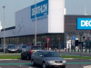 Amendă pentru Decathlon, după ce şi-a „spionat” angajaţii