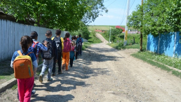 Înscrierea în „clasa 0”: S-au afişat listele, azi începe etapa a 2-a