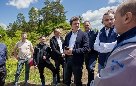 Ziua şi ora taxelor: marţi, 13