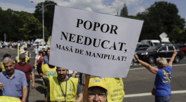 De la 18 ore pe săptămână la 8 ore pe zi. Propunerea care îi sperie pe profesori