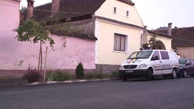 Au dat atacul la casa nelocuită. Proprietarul, norocos: nu apucaseră să vândă marfa