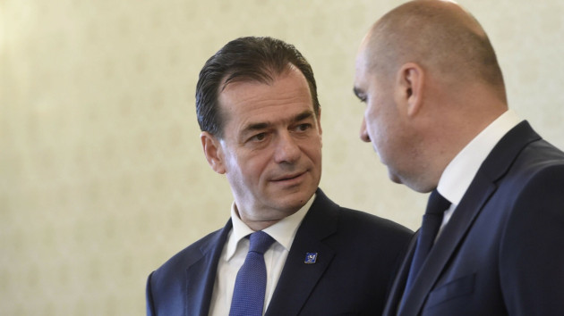 Uşa nu e larg deschisă