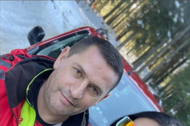 „Încă nu vorbeşte, dar cu siguranţă suntem pe drumul cel bun”. Şeful Salvamont Predeal, aproape ucis de urs, are o evoluţie bună