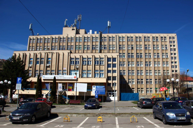 După 3 ani fără oferte, Zărneştiul a semnat contractul pentru Spitalul Municipal: 21.865.486,56 lei