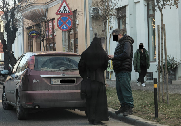 Falşii preoţi şi măicuţe: închisoare de la 3 luni la 1 an sau amendă