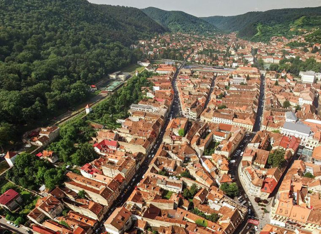 7.000 proprietari din Braşov, somaţi să-şi repare casele. Termen: 1 decembrie