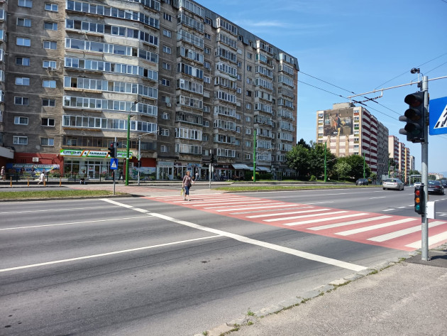 Semaforizarea giratoriilor din Braşov, încă în „optimizare”. Nu se vor mai face probe pe nervii şoferilor, testarea se va face în orb, până când informaticienii vor fi siguri că nu apar blocaje