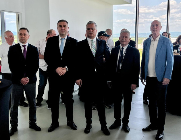 Aeroportul Internaţional Braşov - Ghimbav a împlinit doi ani 