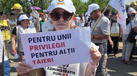 Matematica la bugetari: Spor, la spor, la spor = salariu de ministru