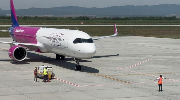 Regia Autonomă Aeroportul Internaţional Braşov a găsit o soluţie pentru majorarea salariilor: ajutoare sociale