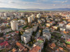 „Schema colegul”. Din Brașov, suna casierii de la firme și îi convingea să depună încasările în contul lui, la ATM