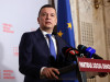 „Prieteni” care trag sforile